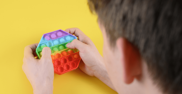 Fidget Toys 14 Atividades pedagógicas que podem ser feitas com POP IT